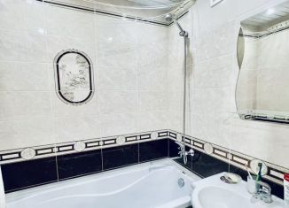 Продам 2-ком. квартиру, 60 м2, Йошкар-Ола, бульвар Ураева, 2, ЖК Мирный