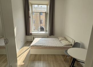 Аренда комнаты, 14 м2, Санкт-Петербург, Кадетская линия, 11, метро Горный институт