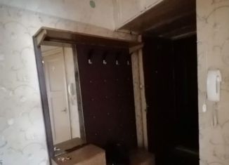 Сдаю в аренду двухкомнатную квартиру, 42 м2, Тихвин, 1-й микрорайон, 21