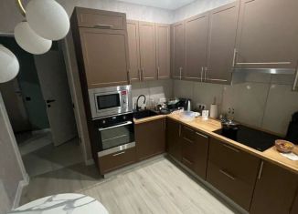 Продам 1-ком. квартиру, 32.1 м2, деревня Кисловка, бульвар Николая Гумилёва, 2, ЖК Барбарис