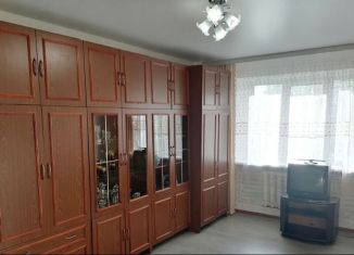 Сдается в аренду двухкомнатная квартира, 40 м2, Киржач, улица 40 лет Октября, 32