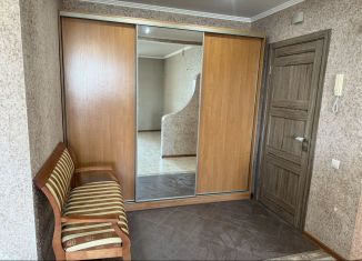 Продам 3-комнатную квартиру, 83 м2, Барнаул, проспект Ленина, 151