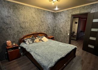 Сдаю 3-ком. квартиру, 65 м2, Ишимбай, улица Чкалова, 12