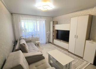 Продается 3-комнатная квартира, 63 м2, Йошкар-Ола, 6-й микрорайон, улица Баумана, 11