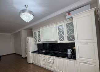 Трехкомнатная квартира на продажу, 83 м2, Грозный, Байсангуровский район, улица Сайханова, 105Б