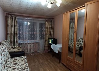 Сдается в аренду однокомнатная квартира, 32 м2, Бор, улица Рослякова, 16