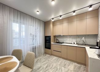 Продам 2-ком. квартиру, 54.4 м2, Псковская область, Александровский проезд, 6
