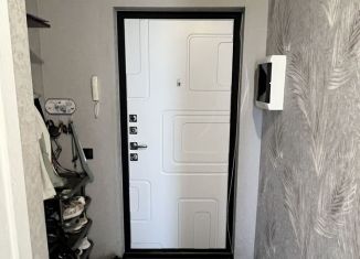 Продаю 2-ком. квартиру, 47.8 м2, Березники, улица Строителей, 12, ЖК Любимов