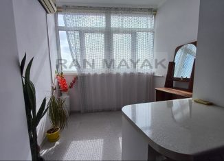 3-комнатная квартира на продажу, 63 м2, Майкоп, улица 12 Марта, 130/1