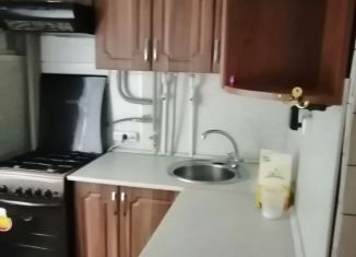 Сдам в аренду 2-ком. квартиру, 42 м2, Алексеевка, Комсомольская улица, 108