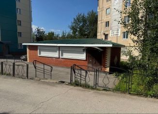 Продам торговую площадь, 80 м2, Губаха, улица Дегтярёва, 8Б