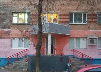 Продам торговую площадь, 60 м2, Тверь, улица Александра Попова, 3