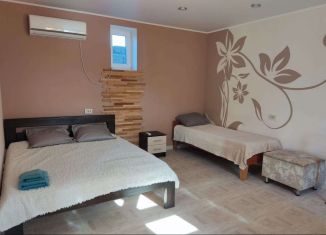 Сдаю в аренду дом, 45 м2, Крым, улица Дружбы, 53