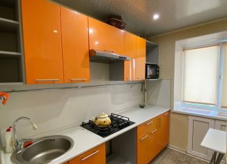 Сдача в аренду 1-комнатной квартиры, 30 м2, Чусовой, улица 50 лет ВЛКСМ, 23А