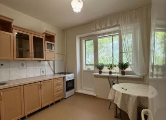 Сдается в аренду 1-комнатная квартира, 38 м2, Липецк, улица А.Г. Стаханова, 18