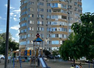 Продажа 1-ком. квартиры, 64 м2, Краснодар, Рождественская набережная, 4, микрорайон Юбилейный