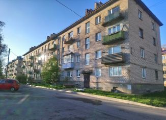 Продажа 2-комнатной квартиры, 41.5 м2, Пикалёво, Школьная улица, 12