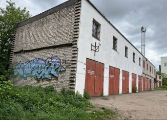Продам гараж, 30 м2, Киров, Октябрьский проспект, 118Г