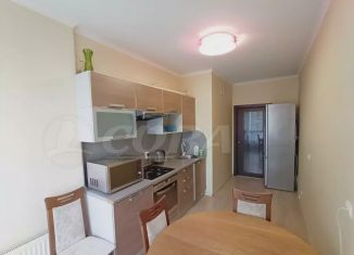 Сдам в аренду 3-ком. квартиру, 90 м2, Тюмень, улица Максима Горького, 68, ЖК Даудель