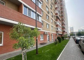 Продажа 2-ком. квартиры, 65.4 м2, Краснодар, проспект имени писателя Знаменского, 9к1, микрорайон Гидрострой