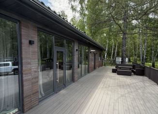 Продается дом, 250 м2, деревня Моховички, улица Маршала Конева, 2