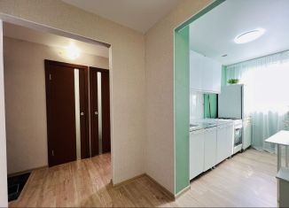 Продам 2-ком. квартиру, 42.9 м2, Екатеринбург, Уральская улица, 54