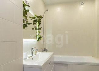 Продам квартиру студию, 33 м2, Тюмень, улица Василия Севергина, 2к1, ЖК Адмирал