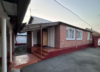 Продам дом, 114 м2, посёлок городского типа Заводской, улица Строителей