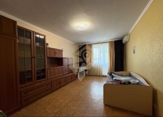 Продам 3-комнатную квартиру, 73.5 м2, Старый Оскол, микрорайон Дубрава, квартал 2, 4