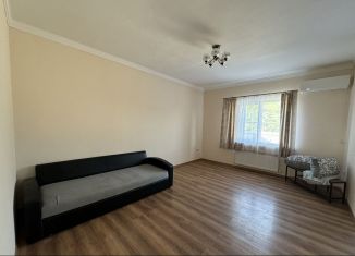 Сдается в аренду дом, 86 м2, Славянск-на-Кубани, Курская улица