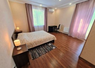 Аренда двухкомнатной квартиры, 80 м2, Краснодар, Постовая улица, 23, микрорайон Центральный