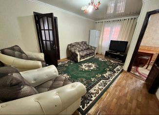 Сдаю двухкомнатную квартиру, 1000 м2, Грозный, улица Субры Кишиевой, 59, 2-й микрорайон