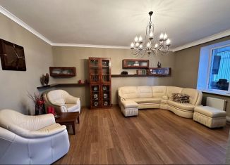 Продаю двухкомнатную квартиру, 115 м2, Ставрополь, Комсомольская улица, 41