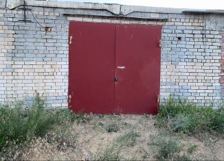 Продам гараж, 30 м2, Нариманов