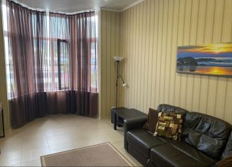 Сдам 1-ком. квартиру, 47 м2, Геленджик, Киевская улица, 48