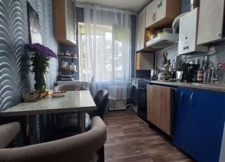 Продам 2-комнатную квартиру, 48 м2, поселок городского типа Афипский, улица 50 лет Октября, 30