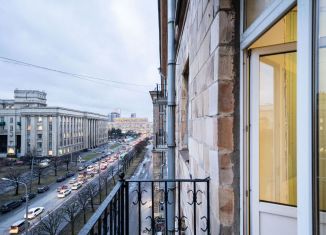 Продаю 2-ком. квартиру, 53.4 м2, Санкт-Петербург, улица Типанова, 5, Московский район
