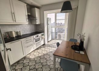 Продаю 1-комнатную квартиру, 43 м2, Москва, Большая Очаковская улица, 44к1, ЗАО