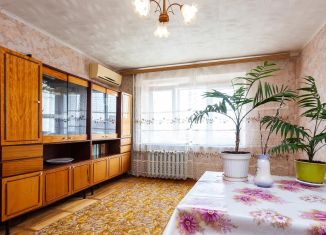 Продам 3-ком. квартиру, 63 м2, Краснодар, Ставропольская улица, 184, микрорайон Дубинка