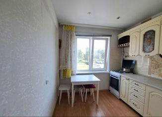 Продаю трехкомнатную квартиру, 59.2 м2, Сарапул, улица Калинина, 7