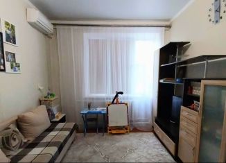 Сдаю 2-ком. квартиру, 37.3 м2, Таганрог, улица Нижняя Линия, 19