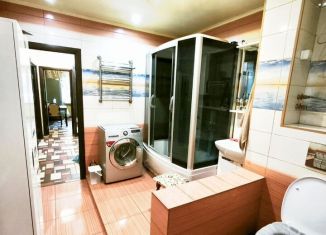 Продается 4-ком. квартира, 88 м2, Астрахань, Бульварная улица, 6