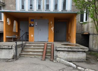 Аренда трехкомнатной квартиры, 70 м2, Мурманская область, улица Шмидта, 6
