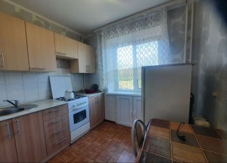 Сдается в аренду однокомнатная квартира, 32 м2, Магнитогорск, улица Завенягина, 16