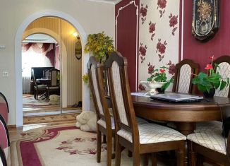 Продажа 3-ком. квартиры, 66.7 м2, Орёл, улица Революции, 7, Железнодорожный район