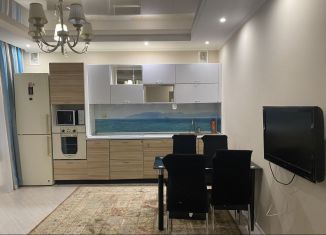 Сдаю в аренду 2-ком. квартиру, 70 м2, Тюмень, улица Раушана Абдуллина, 3, ЖК Пятый квартал