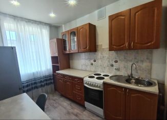 3-ком. квартира в аренду, 59 м2, Куйбышев, 15-й квартал, 21