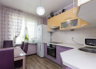 Продам 4-комнатную квартиру, 74.6 м2, Челябинск, улица Чичерина, 37А, Калининский район