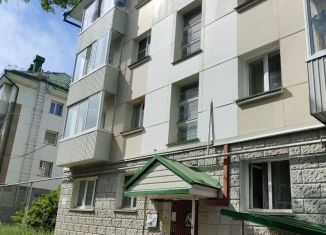 Продаю 2-комнатную квартиру, 51 м2, Трёхгорный, улица Карла Маркса, 51