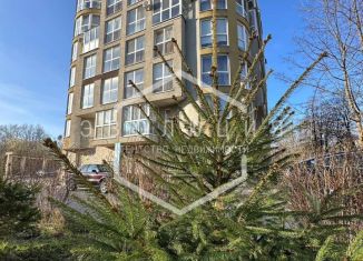 Продаю 1-комнатную квартиру, 41.7 м2, Калининград, Бассейная улица, 7, Центральный район